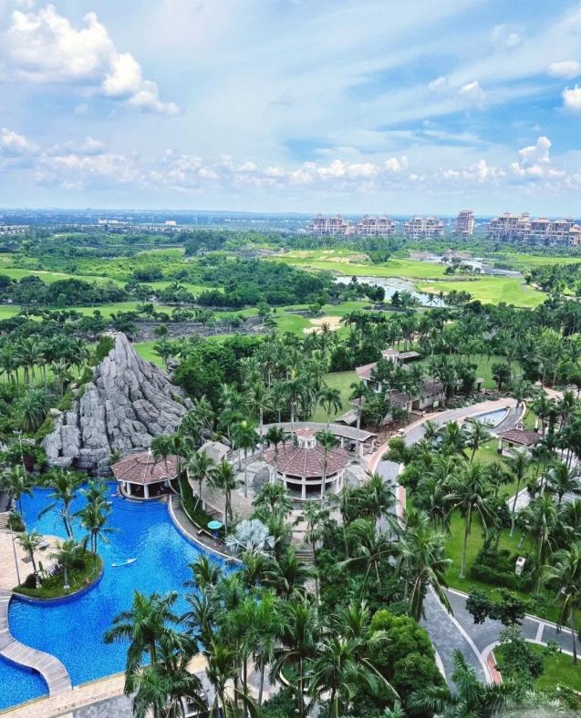 Photo of Mission Hills Haikou: Haikou lava landscape