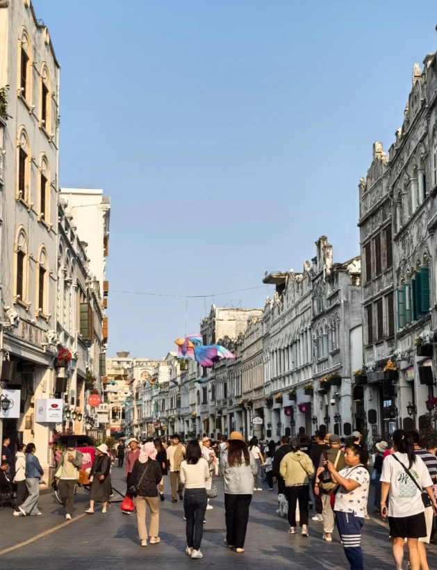 Haikou Qilou Old Street: Your No-Fuss Guide to Exploring