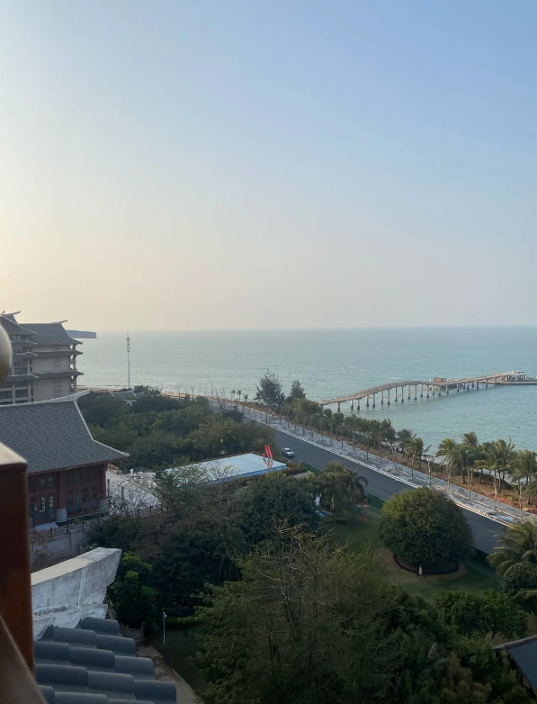 holiday beach haikou hotels