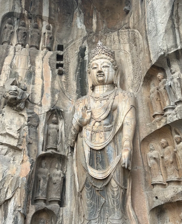How to Visit Longmen Grottoes: Skip the Crowds with a Local's Guide