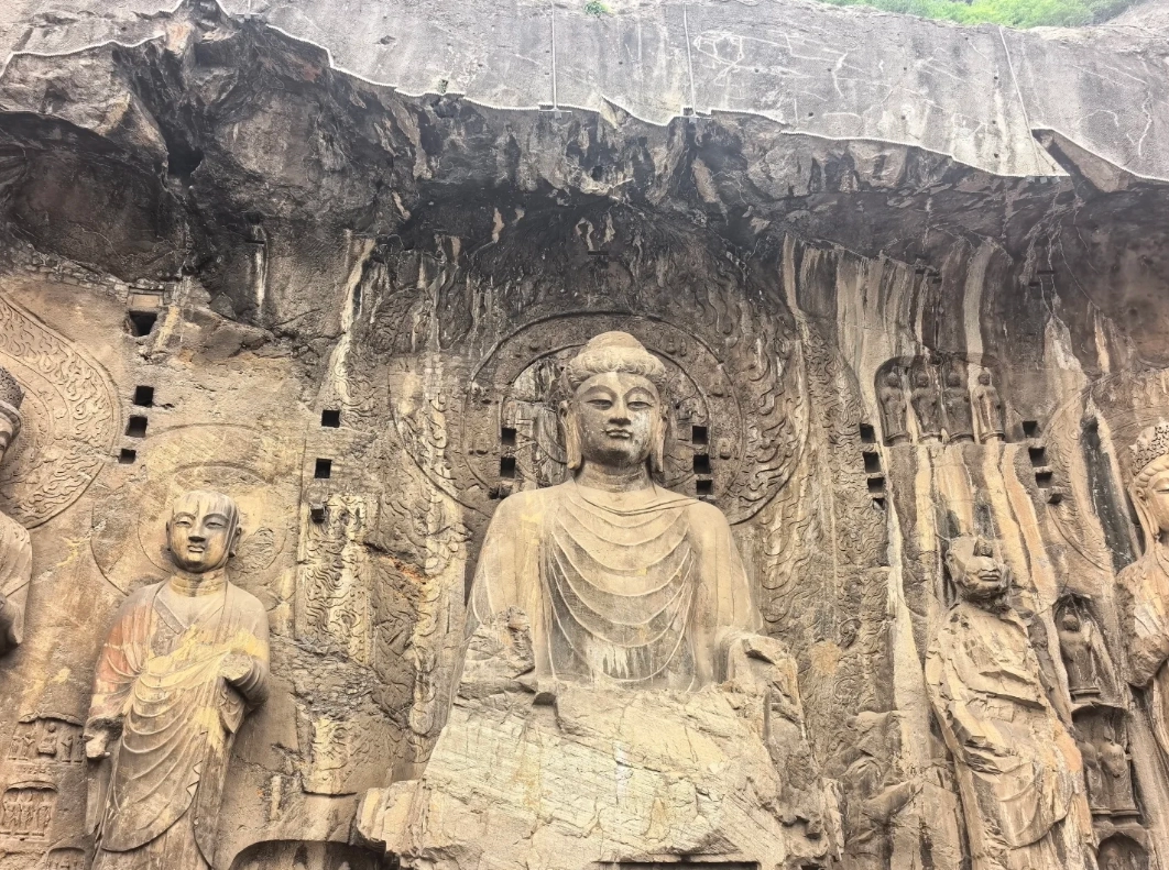 Photo of Longmen Grottoes: Longmen Grottoes travel tips