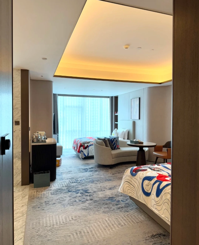 where to stay in luoyang for first time