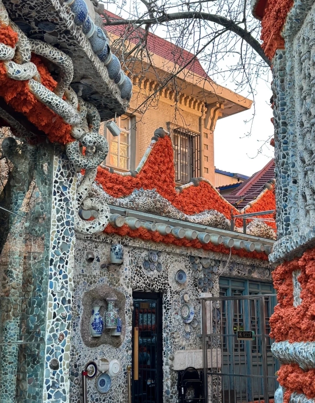 How to Visit Porcelain House: Insider Tips to Skip the Crowds