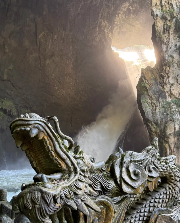 Huangguoshu Waterfall tips