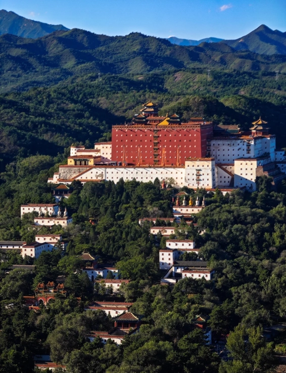 Photo of Chengde Mountain Resort: Best time to visit Chengde Mountain Resort
