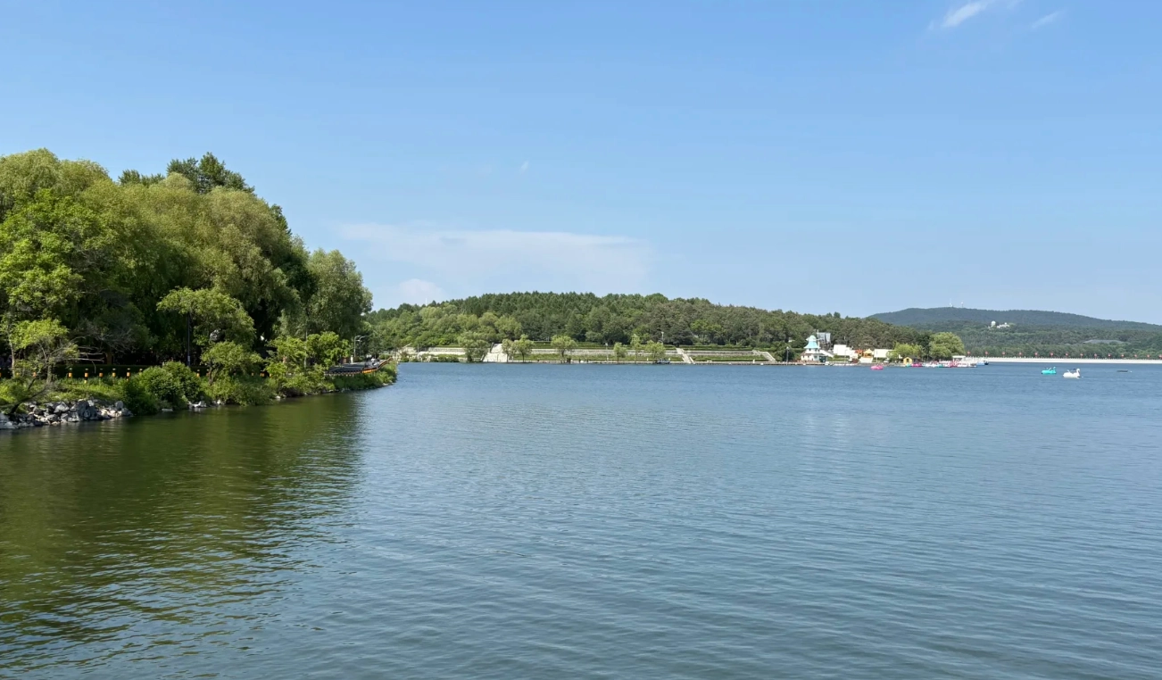 Jingyuetan National Forest Park