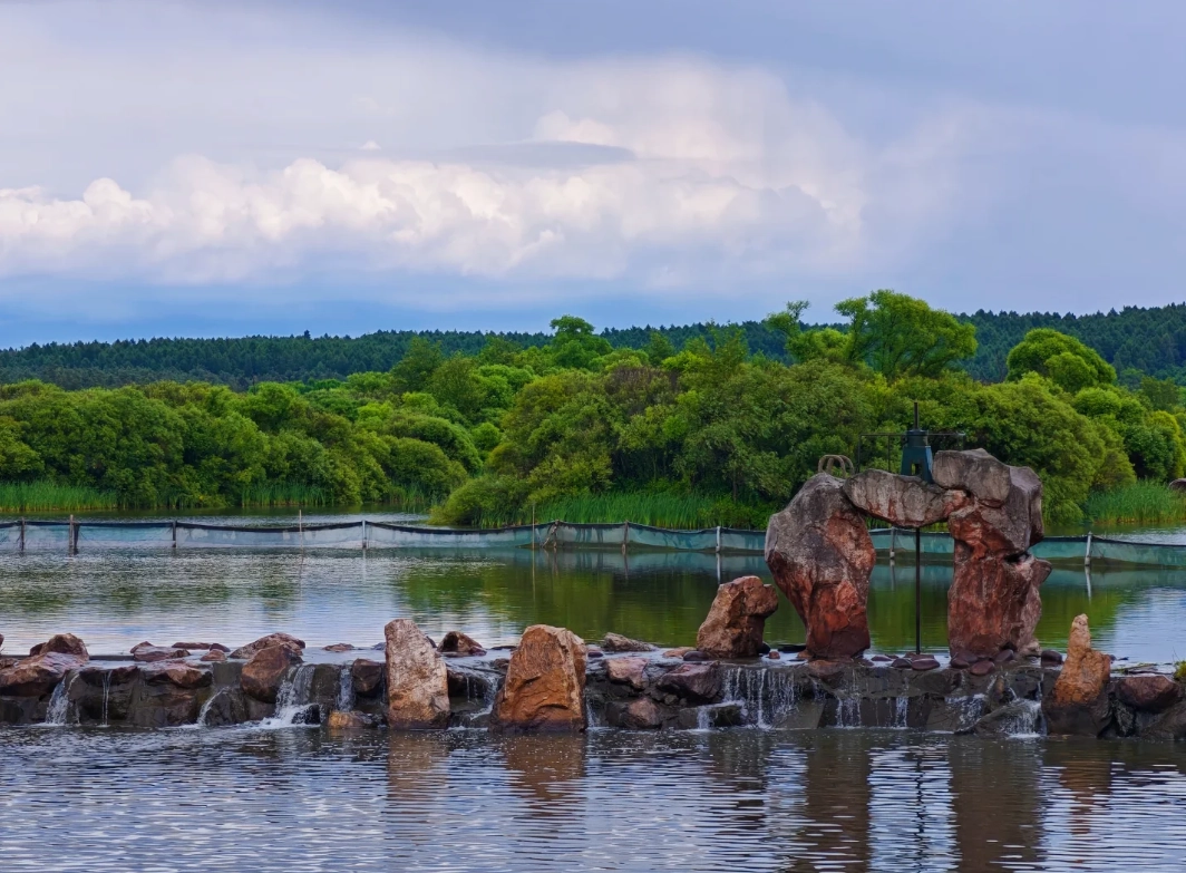 Jingyuetan National Forest Park worth visiting