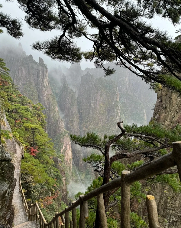 Yellow Mountain best time to visit Yellow Mountain best time to visit