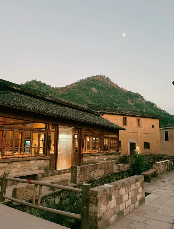 Where to Stay Near Xidi Ancient Village: 5 Best Options