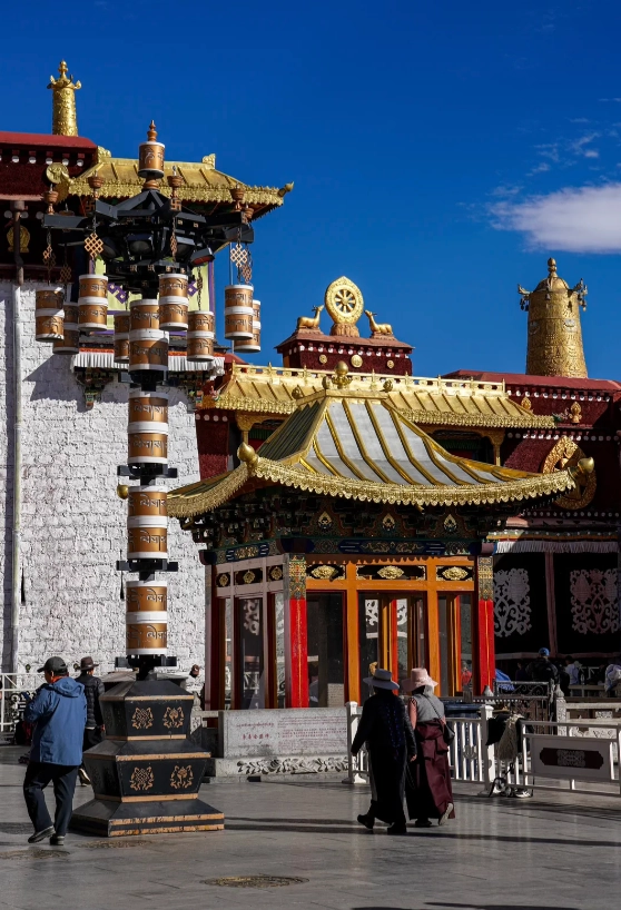 Barkhor Street Lhasa Barkhor Street Lhasa