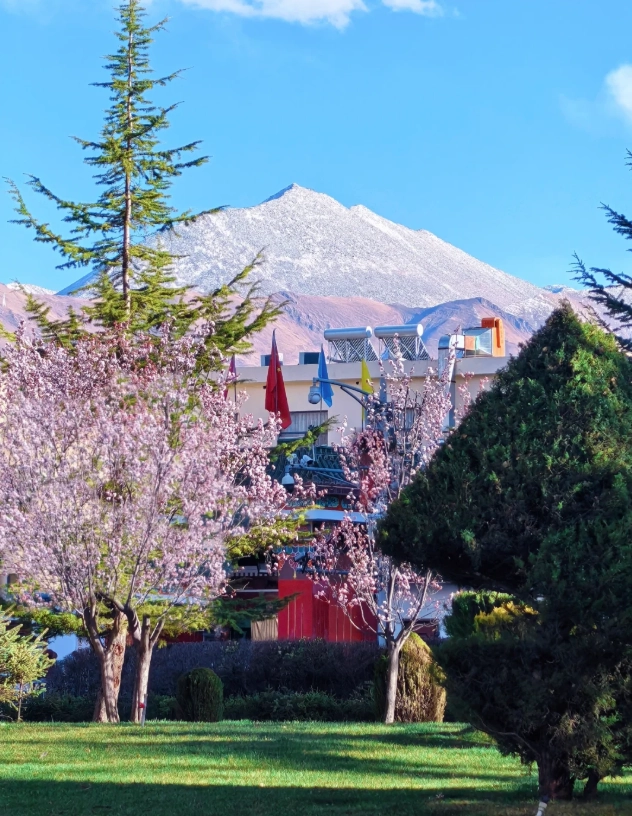 Lhasa weather by month Lhasa weather by month