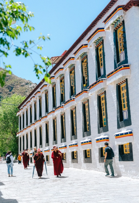 Sera Monastery: Avoid the Crowds and Master the Debates