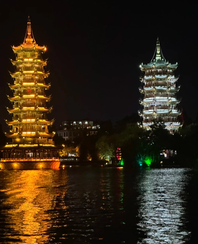 Guilin night cruise Guilin night cruise
