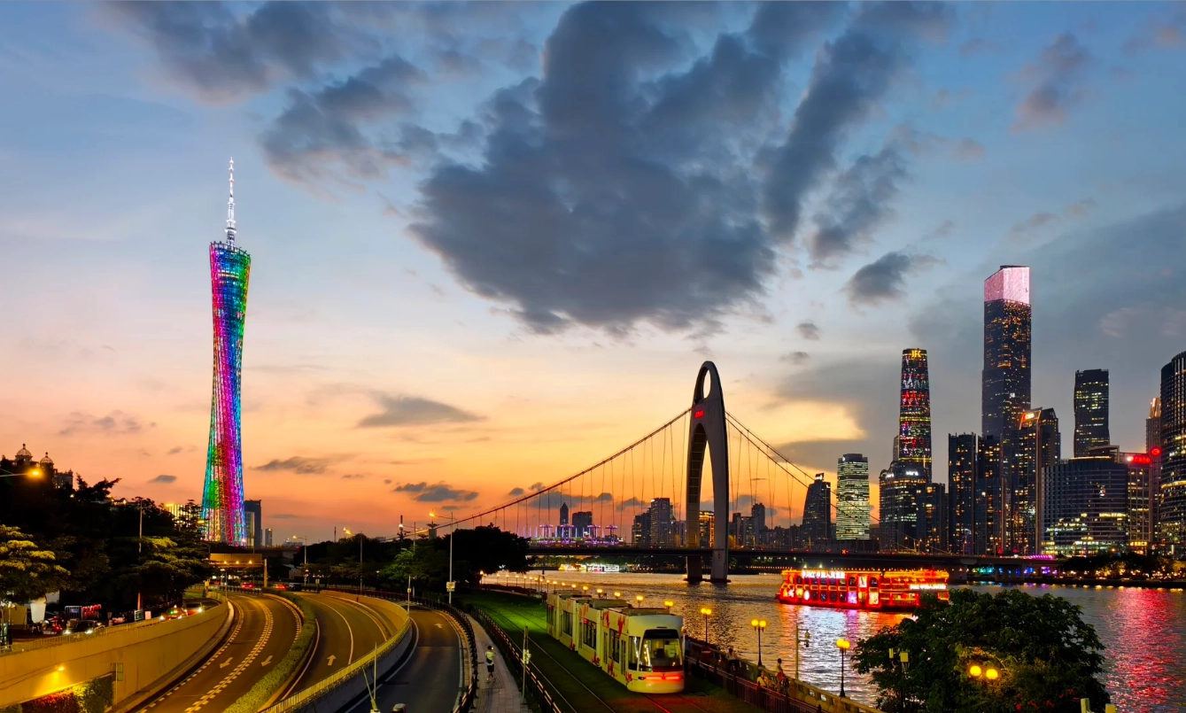 Guangzhou Multi-City Tour: Skip the Crowds & Save Big