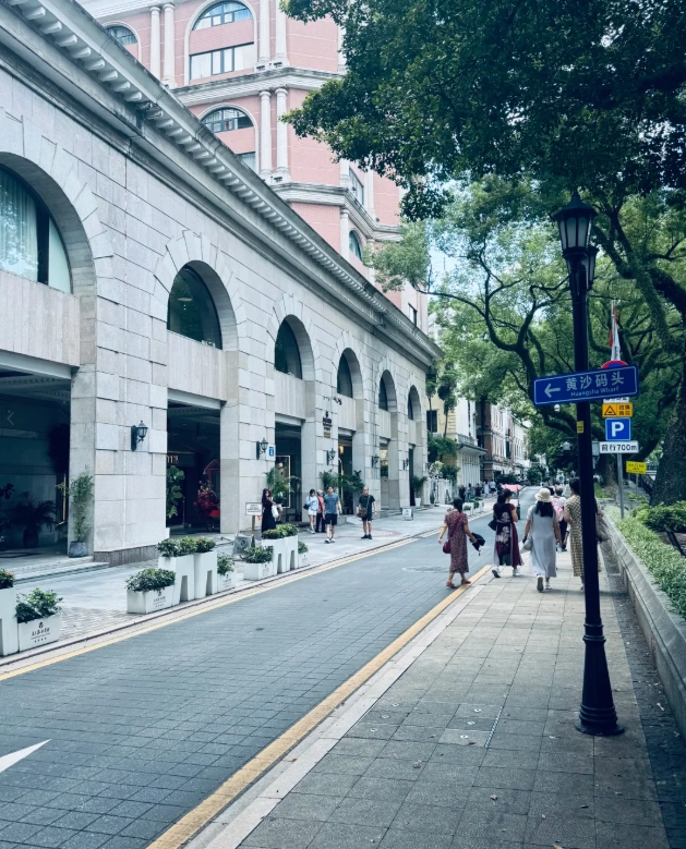 Guangzhou solo backpacking