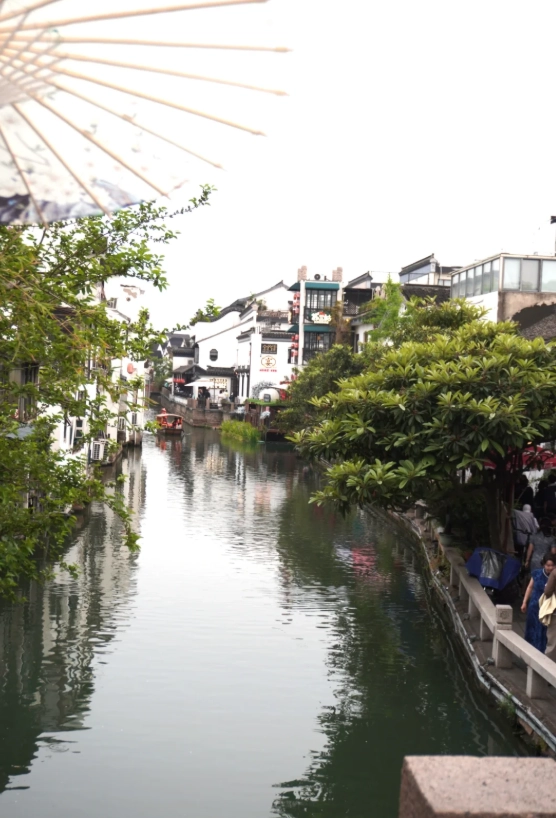 Nanjing and Shanghai Itinerary: Skip the Crowds and Save Money