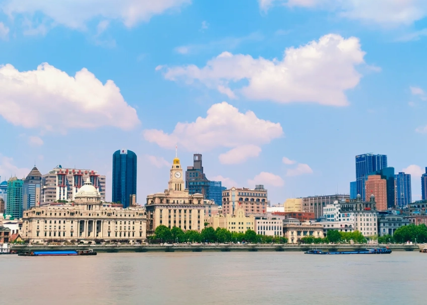 Shanghai walking tours: Skip queues & see the real city