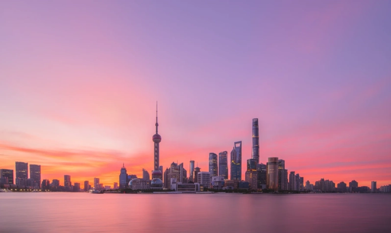 Backpacking Shanghai: Skip the Tourist Traps & See the Real City