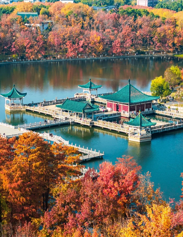 East Lake boat tour