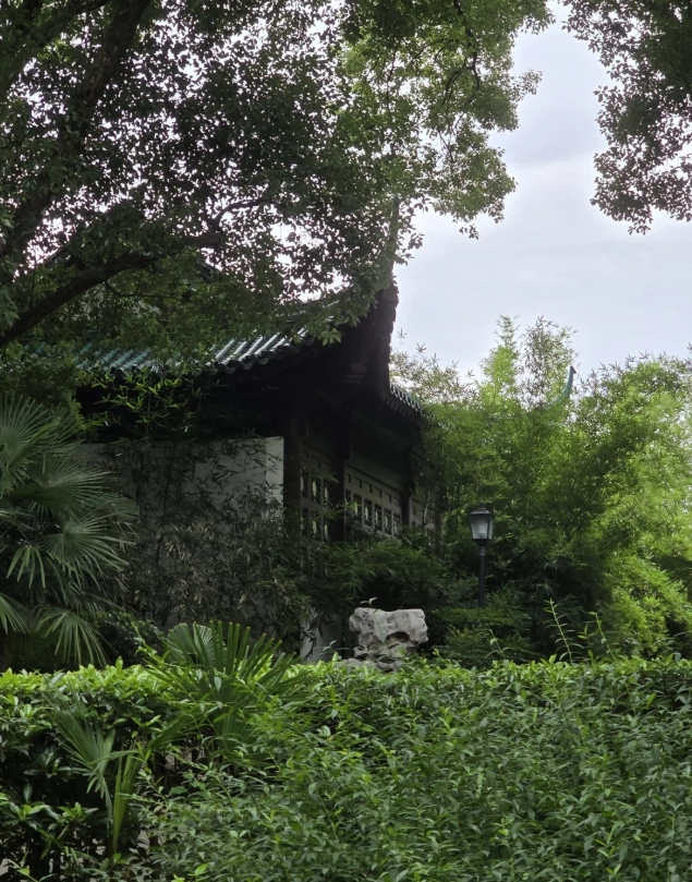 Travel photos of Wuhan: East Lake entrance fee