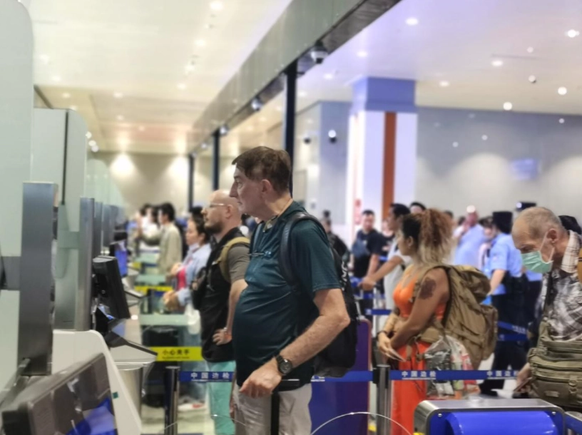China 144-Hour Visa-Free Transit: Avoid the Crowds & See Shanghai Right