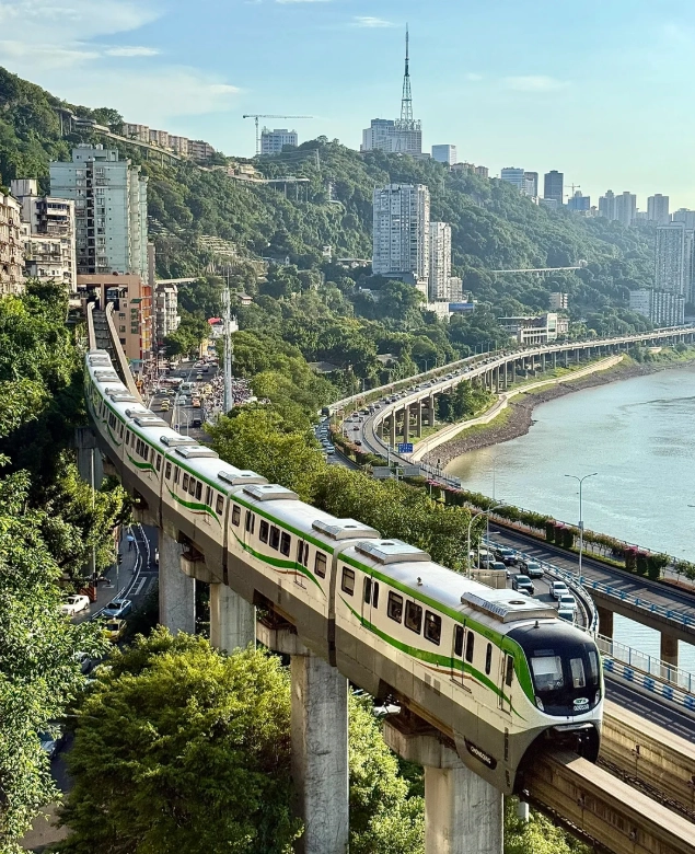 How to Travel to Chongqing: Skip the Crowds & Save Money