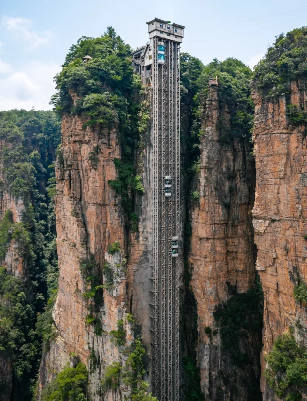 how to save money in Zhangjiajie