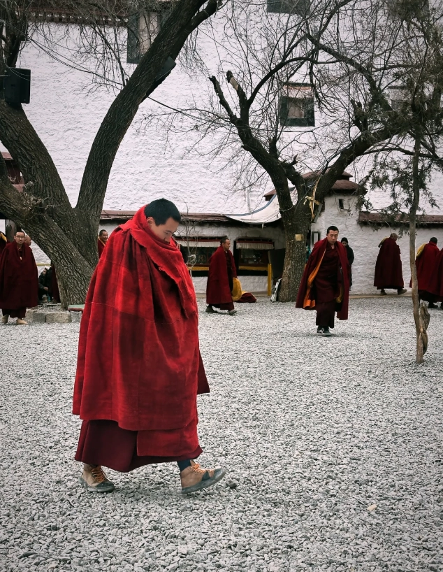 Lhasa monastery debating Lhasa monastery debating
