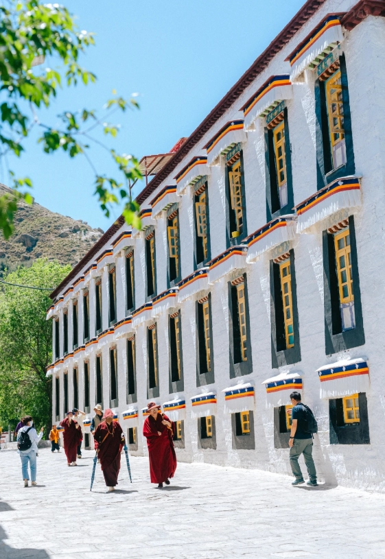 Tibetan Buddhist debating Tibetan Buddhist debating