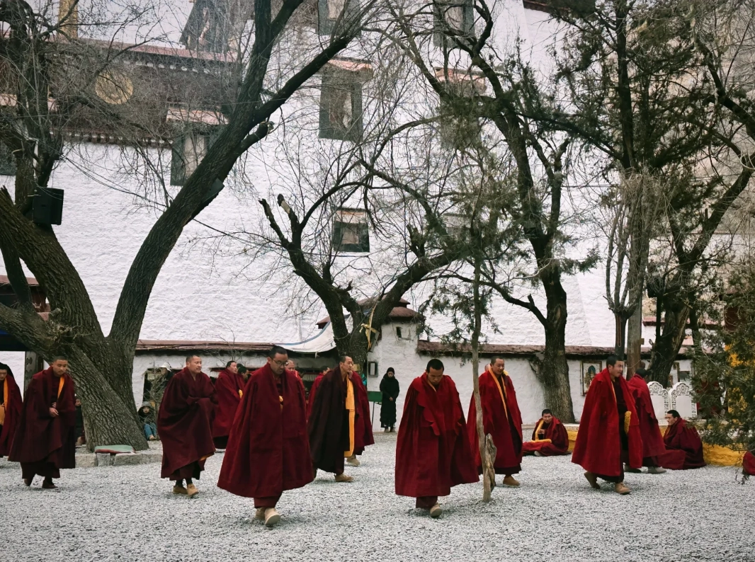 Sera Monastery debate session Sera Monastery debate session