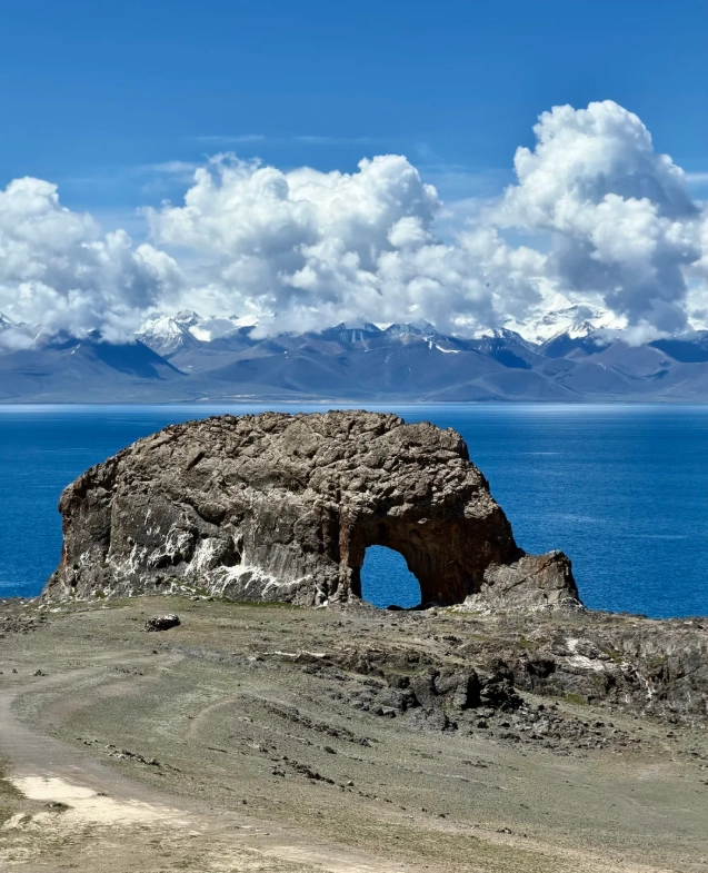 Tibet lake tour Tibet lake tour