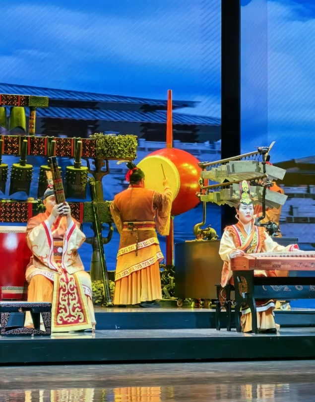 Wuhan chime bells show