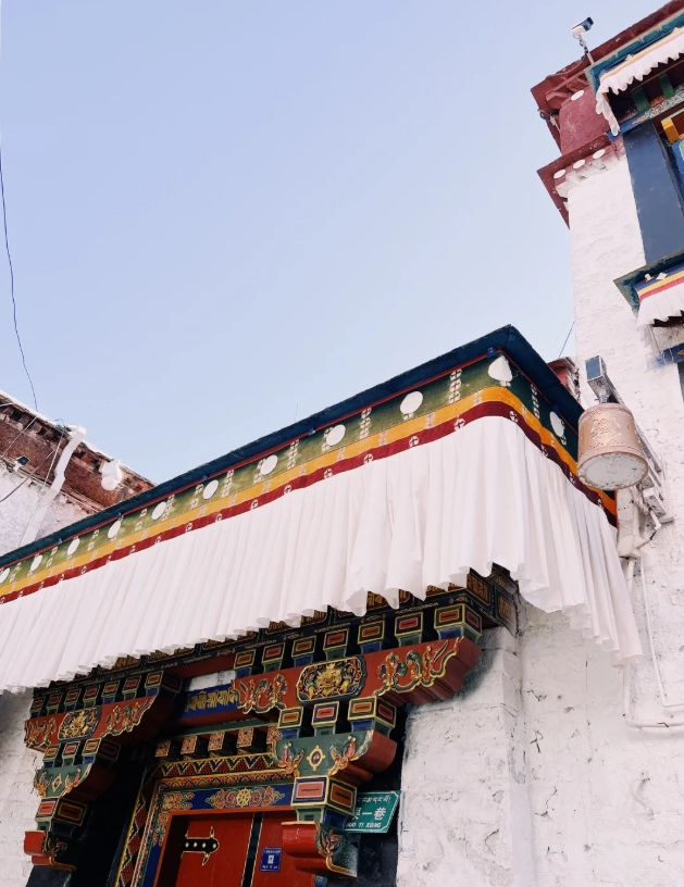 Is Barkhor Street worth visiting