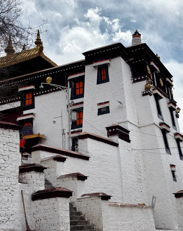 monk debating Tibet monk debating Tibet