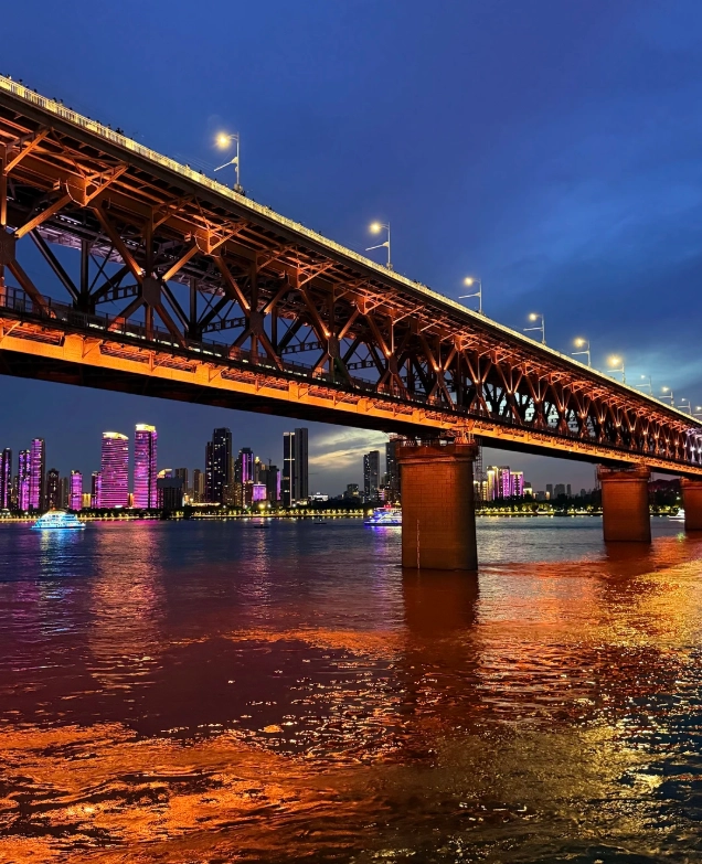 Wuhan Yangtze River Bridge sunset photography Wuhan Yangtze River Bridge sunset photography