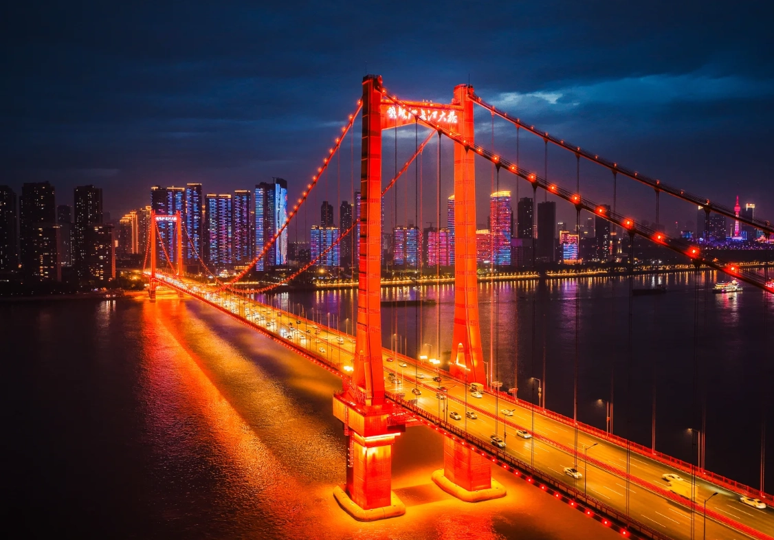 how long to walk Wuhan Yangtze River Bridge how long to walk Wuhan Yangtze River Bridge