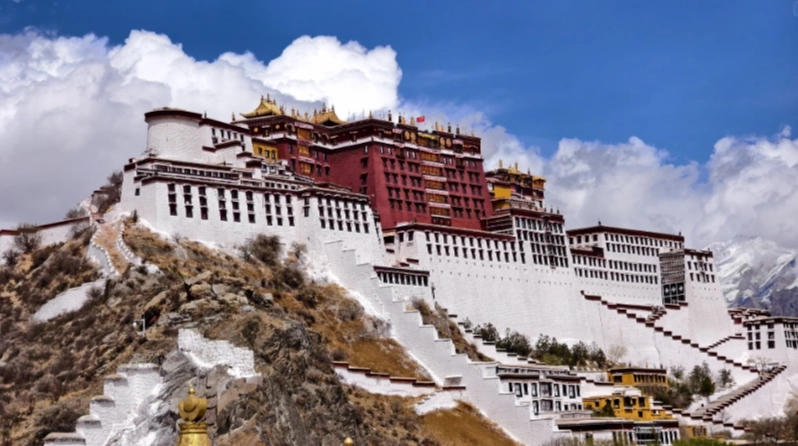Lhasa Travel Guide: 7 Pro Tips for a Smooth Tibet Trip