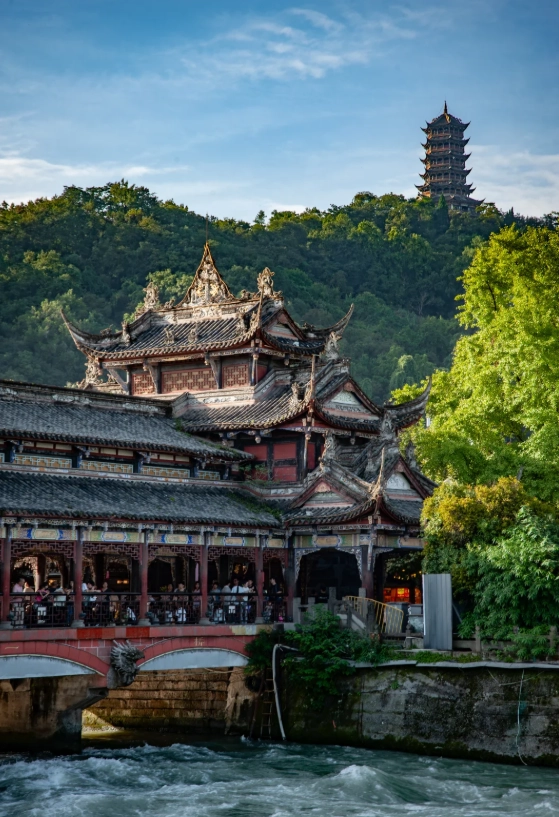 Chengdu travel tips: Skip the crowds and eat like a local