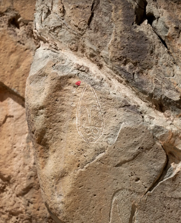 how to visit helan mountain rock art