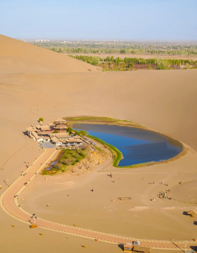 Mingsha Mountain and Crescent Lake entry fee: Avoid overpaying and queues