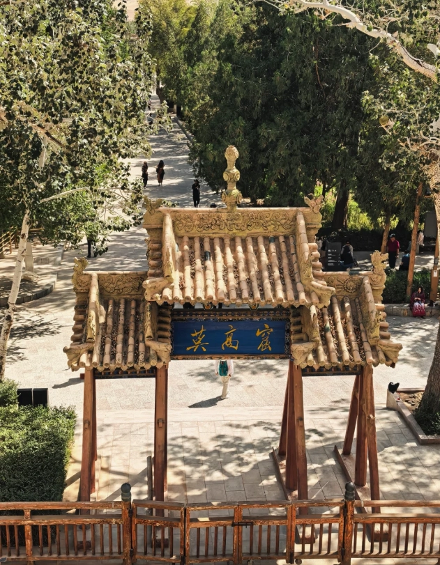 Dunhuang on a budget Dunhuang on a budget