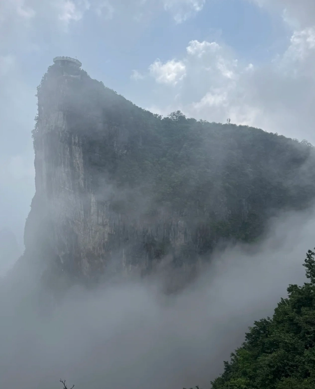 Tianmen Mountain cable car Tianmen Mountain cable car