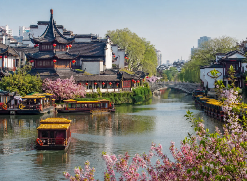 Visiting Nanjing on a Layover: 4 Hours to Eat, See & Go