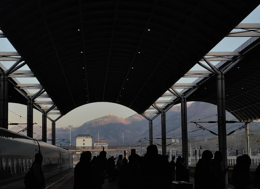 high-speed train Xi'an Xining high-speed train Xi'an Xining