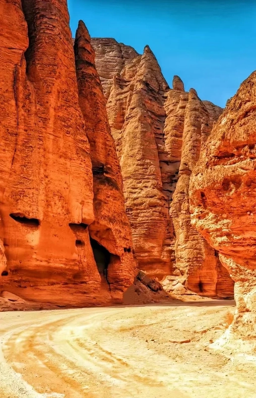 Dunhuang Yardang National Geopark Map: Plan Your Visit with Expert Tips