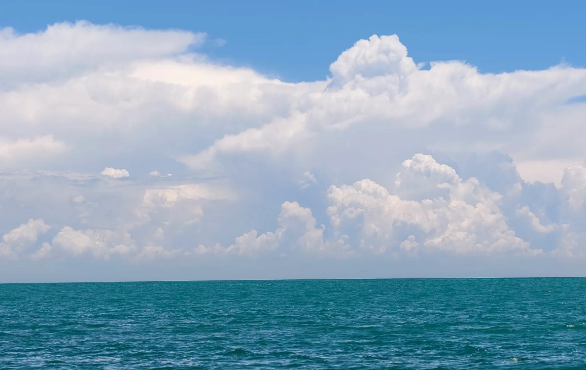 best time to visit qinghai lake