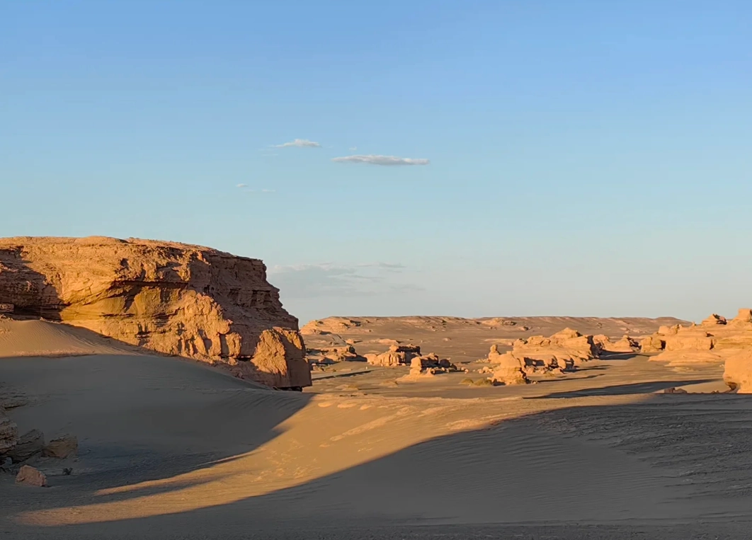 Dunhuang Yardang private car Dunhuang Yardang private car