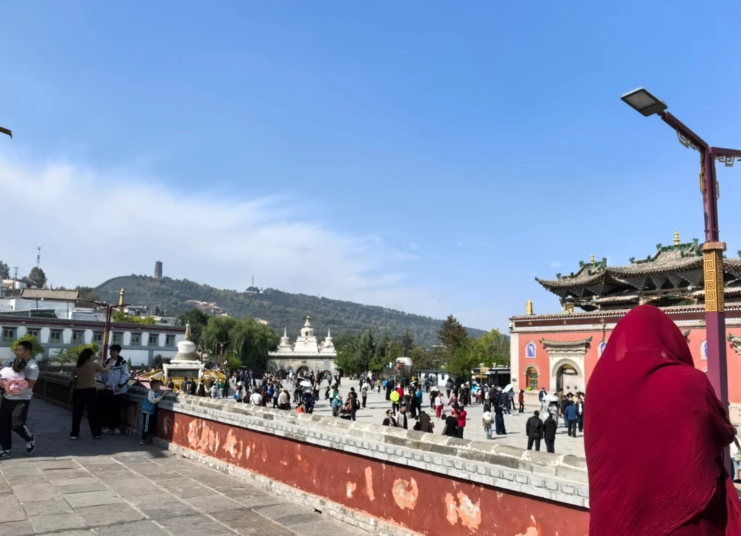 Kumbum Monastery Dress Code: What to Wear for a Respectful Visit