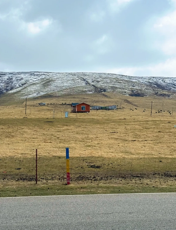 Tibet plateau cycling Tibet plateau cycling