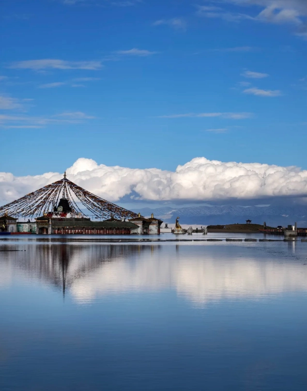 Qinghai Lake Opening Hours: Beat the Crowds & Save Time